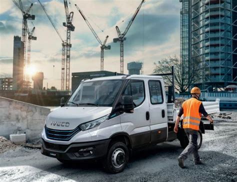 Iveco Edaily Makes Its Uk Debut Issuu