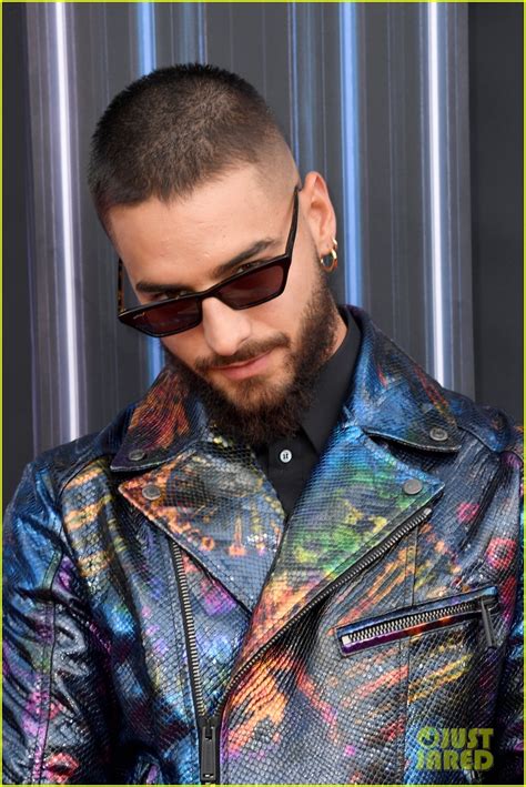 Maluma Strikes a Sexy Pose at the Billboard Music Awards 2019: Photo ...