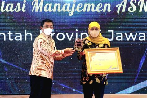 Pemprov Jatim Terima Penghargaan Di Ajang Bkn Award Antara News