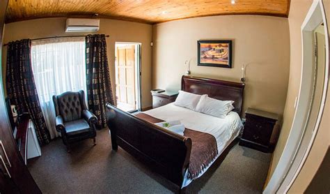 Fancy Yellow Guest House In Kimberley — Best Price Guaranteed