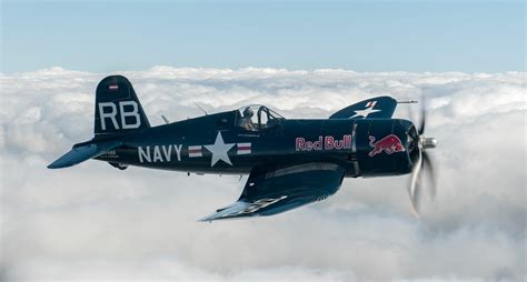 F U Corsair La Vedette De La Guerre Du Pacifique Avionslegendaires Net