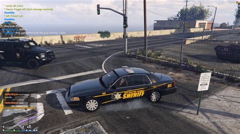 Car Chase In Front Of Bank Robbery GTA 5 FiveReborn LSCS Police