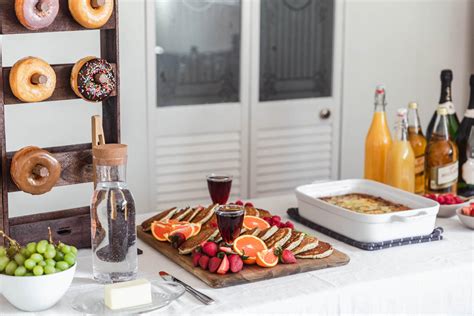 How To Throw A Fun And Casual Brunch Party • Sunday Table