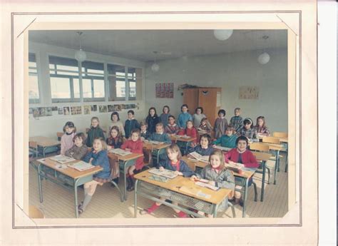 Photo De Classe Ce De Ecole Ir Ne Et Fr D Ric Joliot Curie