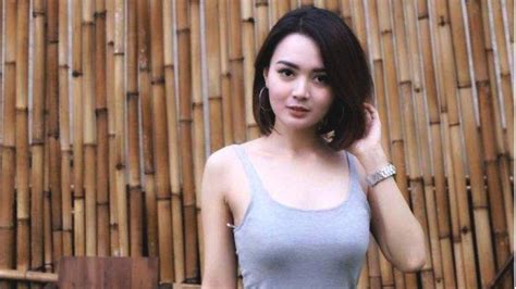 Siapa Sebenarnya Wika Salim Ukuran Tubuh Sebenarnya Pedangdut Cantik