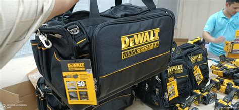 T I Ngh Ngang V Balo Cao C P Dewalt Toughsystem Dwst