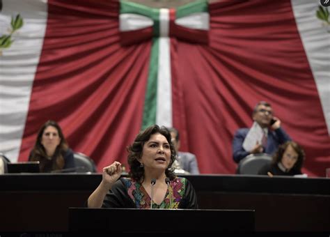 Conmemora INE el 71 Aniversario del voto de las mujeres en México La