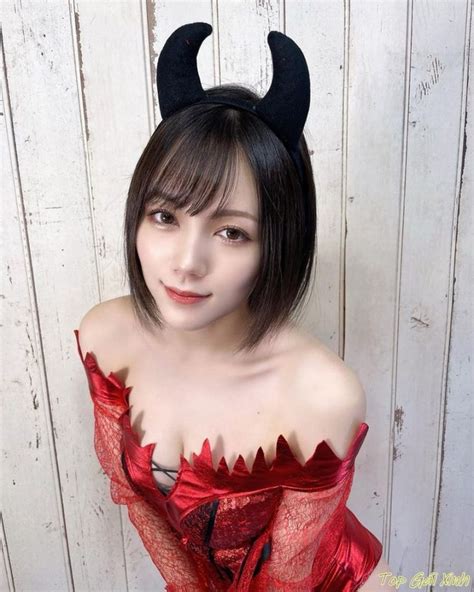 88 Ảnh Remu Suzumori nude show hàng ngon body cực nuột