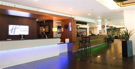 Holiday Inn Express London Heathrow T5, London | 2021 Updated Prices, Deals