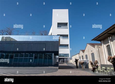 El Edificio Torre De La Fondazione Prada De Mil N Italia Dise Ado Por