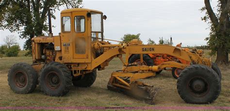 Galion 118 motor grader in Gridley, KS | Item A2840 sold | Purple Wave