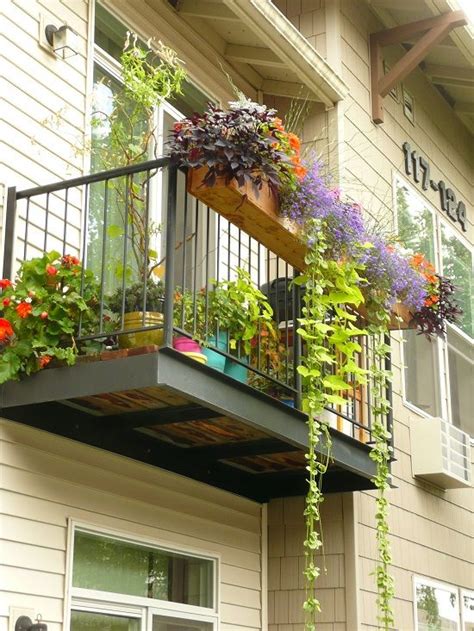 Out Of This World Plant Pots For Balcony Railings Flower Pot On Railing