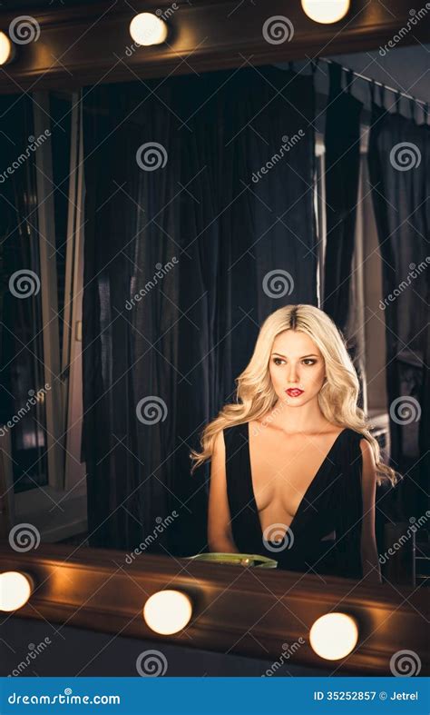 Seductive Young Girl Looking Into Mirror Stock Image Image Of Gorgeous Glamour 35252857