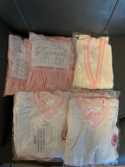 全新香港基督教服務處觀塘幼兒學校校服 兒童＆孕婦用品 嬰兒及小童流行時尚 Carousell