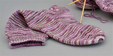 10 Simple Sock Knitting Patterns For Beginner Knitters Ideal Me