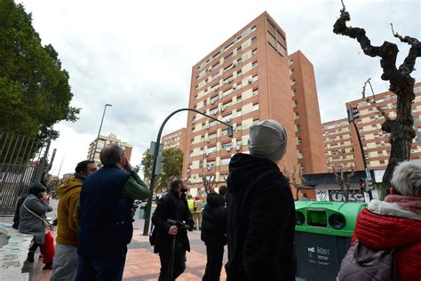 Se Derrumba Parte De La Fachada De Un Edificio En Murcia La Verdad