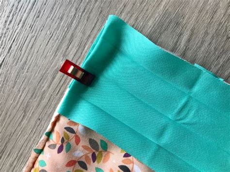 Easiest Square Hot Pads With Hand Pockets Beginner Sewing Projects