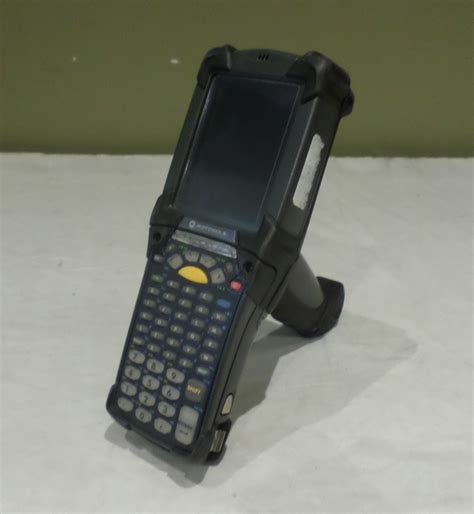 SYMBOL MOTOROLA BARCODE MC9090 N410 WIRELESS LASER SCANNER MC9090