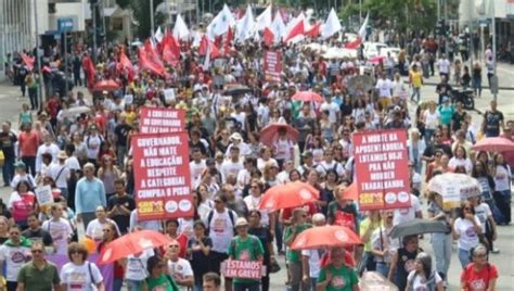 Centrais Sindicais Se Unem No Dia Do Basta E Promovem Atos Em Curitiba