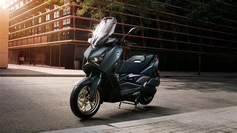 Motorrad Vergleich Zontes 350 E 2023 Vs Yamaha Xmax 300 Tech Max 2023