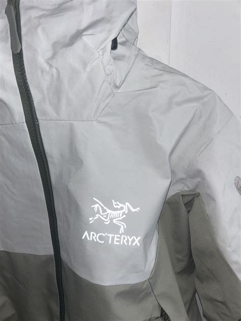 In Hand Photos Of Arcteryx Budget 298cny Jacket Rfashionreps