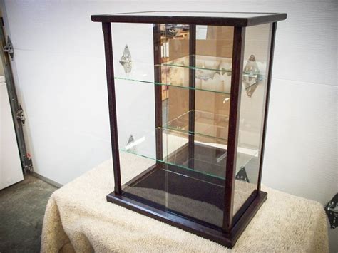 Handmade Glass Display Case Made From Peruvian Walnut Chameleon