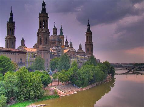 Read Our Guide To The Top Things To Do And See In Zaragoza From