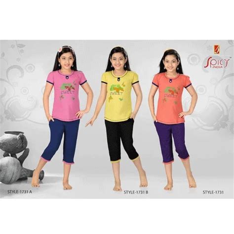 Girls Two Piece Capris Set At Best Price In Mumbai By Spicy Clothing