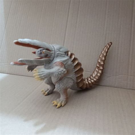 Jual Mainan Action Figure Monster Godzilla Gabora Monster Ultraman