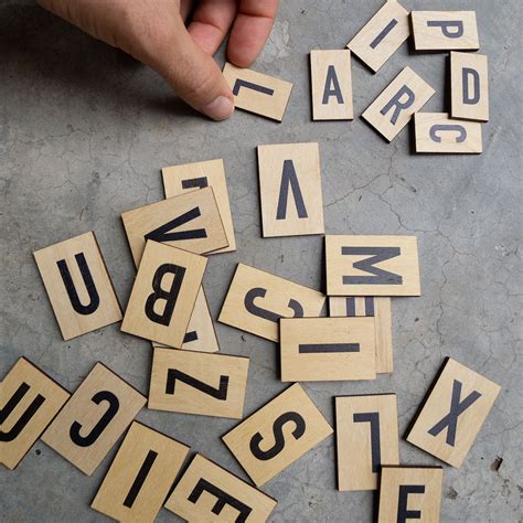 Kit básico x 100 letras de madera de 23 5 cm c u Dixit Letras dinámicas