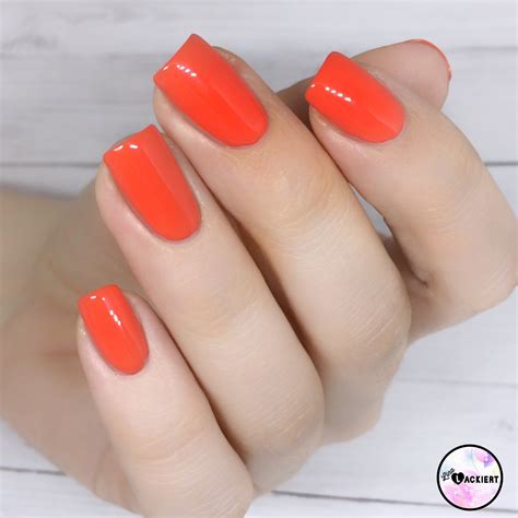 P2 Nail Polish 008 Bech Babe Lina Lackiert