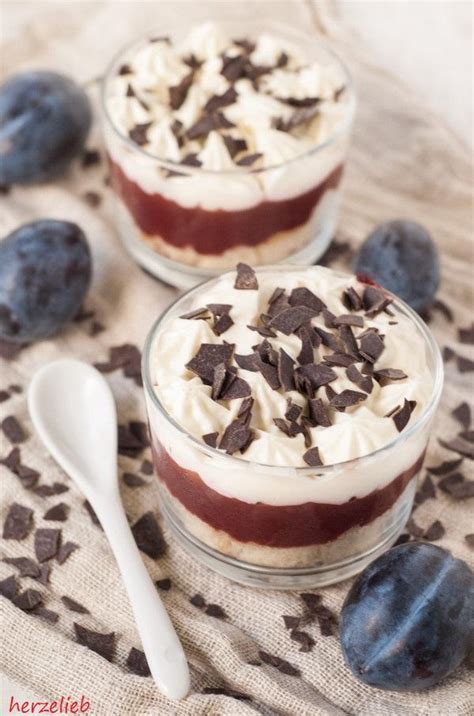 Zwetschgenkuchen Im Glas Mit Einer Mascarpone Quark Creme Von Herzelieb