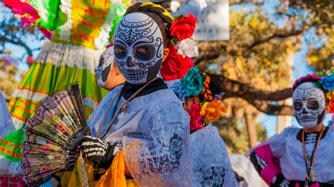 Festival De La Vida Y La Muerte Junto Al Mejor Hotel De Canc N