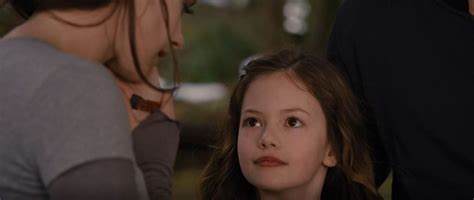 Twilight’s Renesmee Cullen – Biography, History, & Character ...