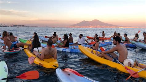 Giro In Kayak A Napoli Aspettando Il Tramonto Come Partecipare