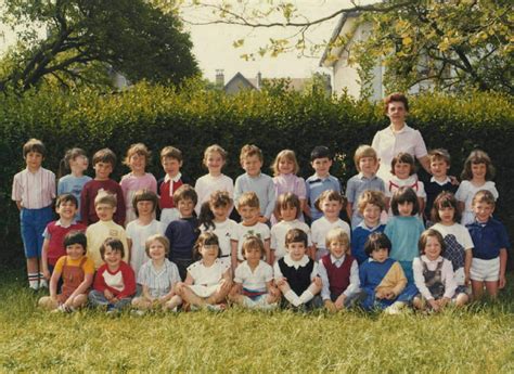 Photo de classe 3ème année maternelle de 1982 Ecole Marie Curie