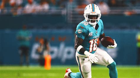 Dolphins WR Tyreek Hill says he's happy in Miami amid trade speculation | Fox News