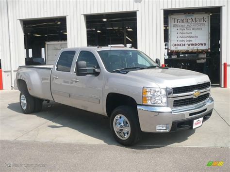 Silver Birch Metallic Chevrolet Silverado Hd Lt Crew Cab X