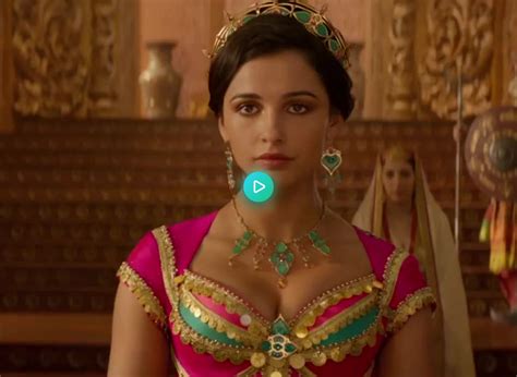 Naomi Scott Aladdin