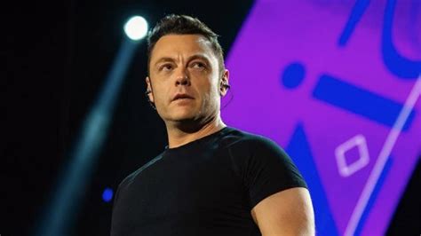 Tiziano Ferro Nodulo Corde Vocali Business It