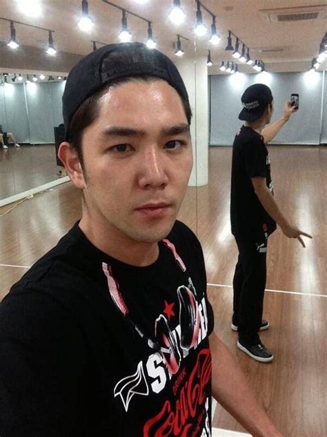 Super Junior S Kangin Takes A Break During Dance Practice Super