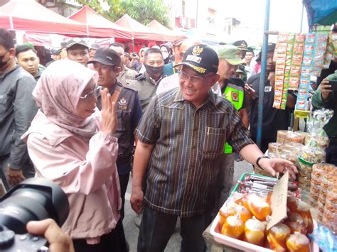 Walikota Depok Resmikan Pasar Rakyat Malam Takbir Festival Bazar