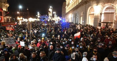 Lex TVN Protesty w całej Polsce apel do prezydenta RMF 24