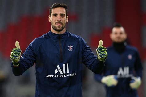 Le gardien du PSG Sergio Rico sort de lhôpital et veut reprendre le