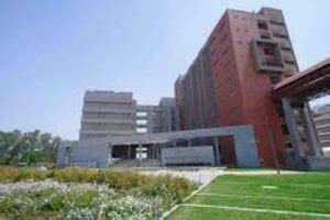 Amrita Medical College Faridabad Cutoff Fees