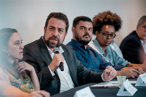 Em pré campanha Boulos faz 1º evento partidos aliados