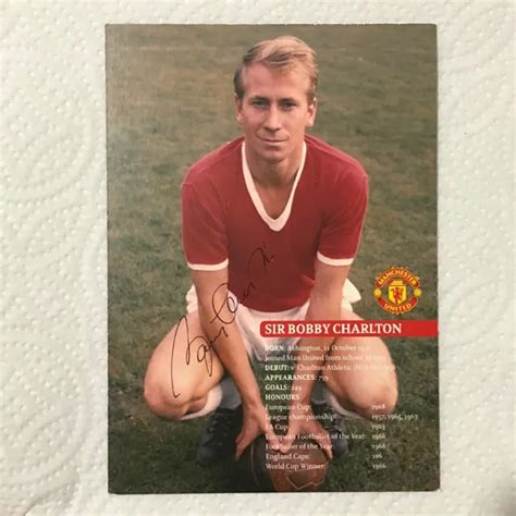 Carta Fotografica Promozionale Firmata A Mano Sir Bobby Charlton