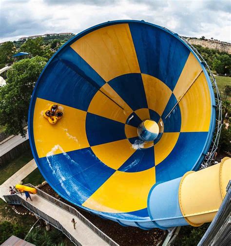 Tornado Six Flags Fiesta Texas
