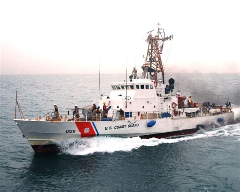 Coast Guard Fires Single Warning Shot at Iranian Dhow - USNI News