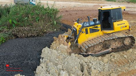 The Best Special Ability Hard Bulldozer Pushing Soils In Mud Activities